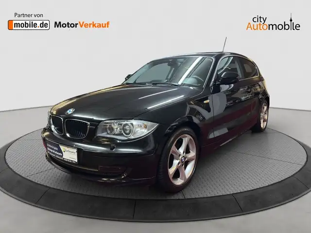BMW 116 i Limousine/Navi/Schiebedach/PDC/SHZ/USB/BT