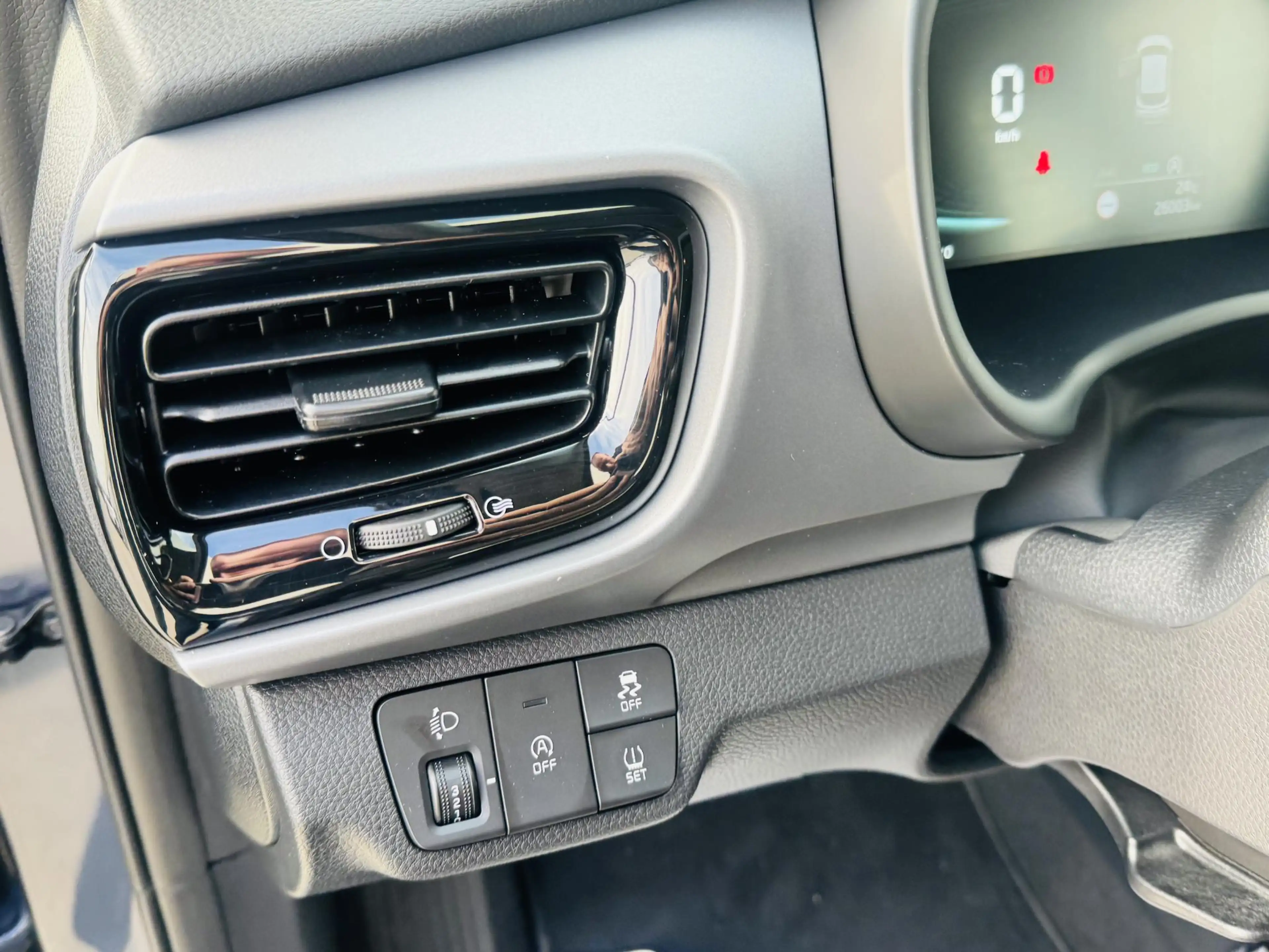 Kia Stonic 1.0 T-GDi MHEV DynamicLine Clima | Cruise | Navi | — photo 14