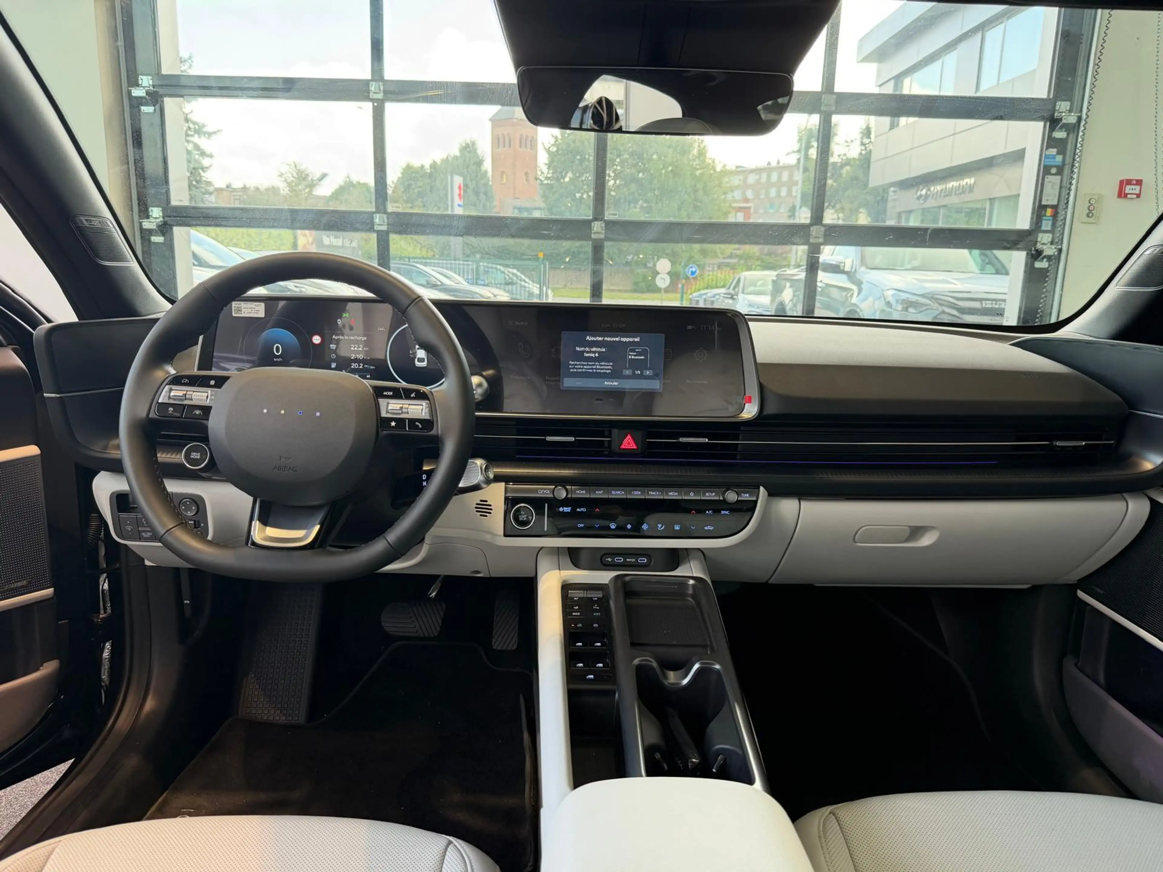 Hyundai IONIQ 6 84kWh Balance DEMO Wagen - Camera 360° - Zetelverw — photo 12