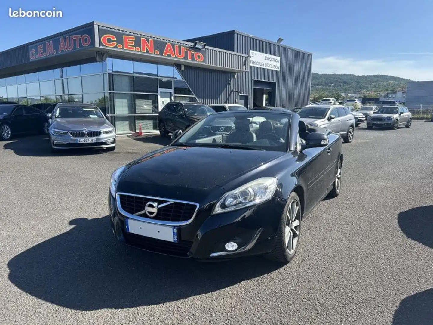 Volvo C70 CC D3 150CH MOMENTUM Noir - 1