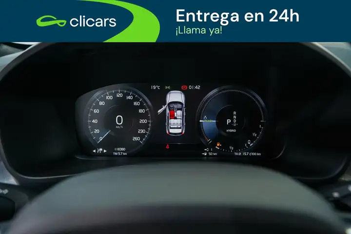 Volvo XC40 2022, foto 16