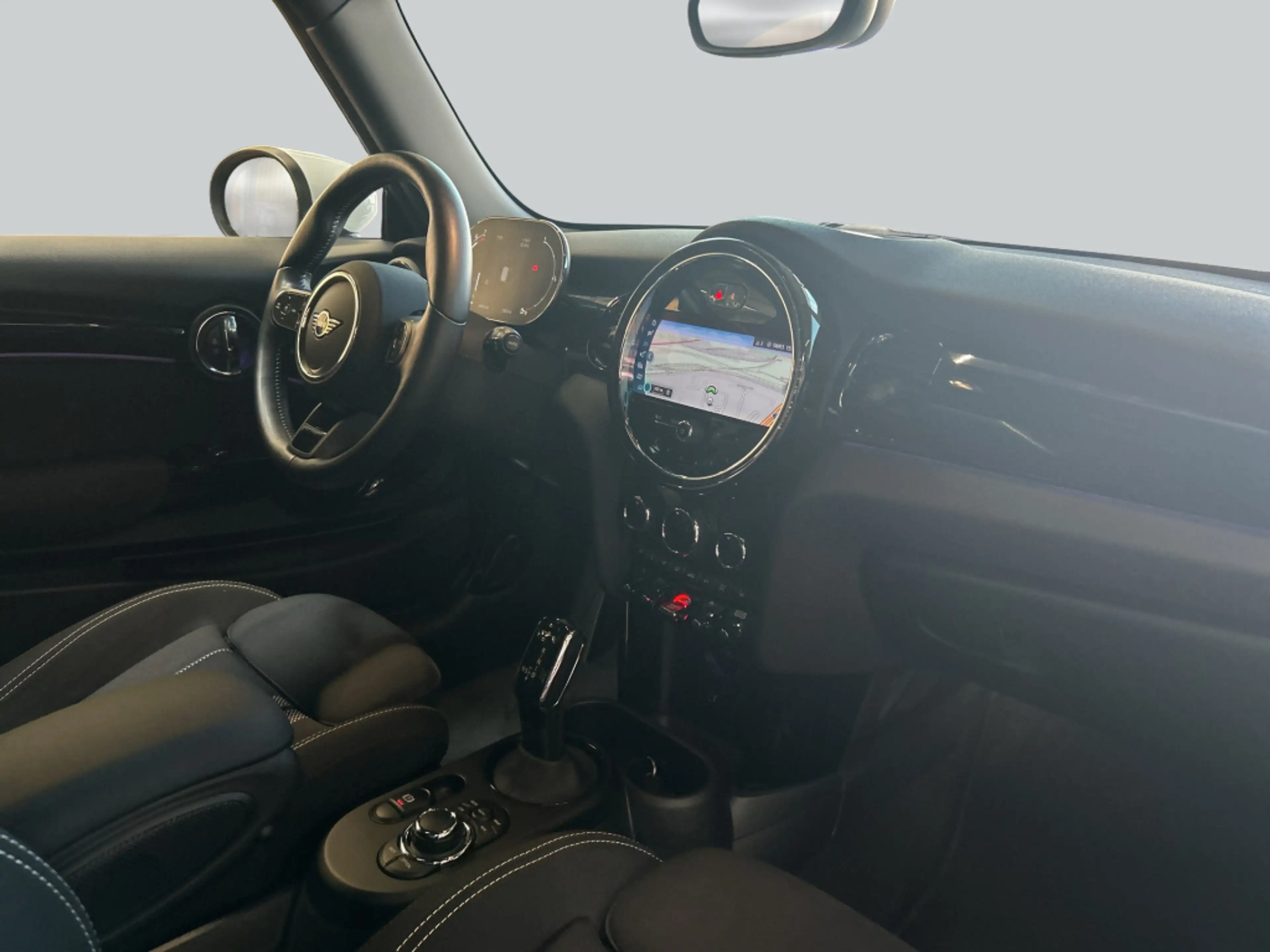 MINI Cooper S Cooper S Aut. Classic Trim LED Pano NAV SHZ — photo 15