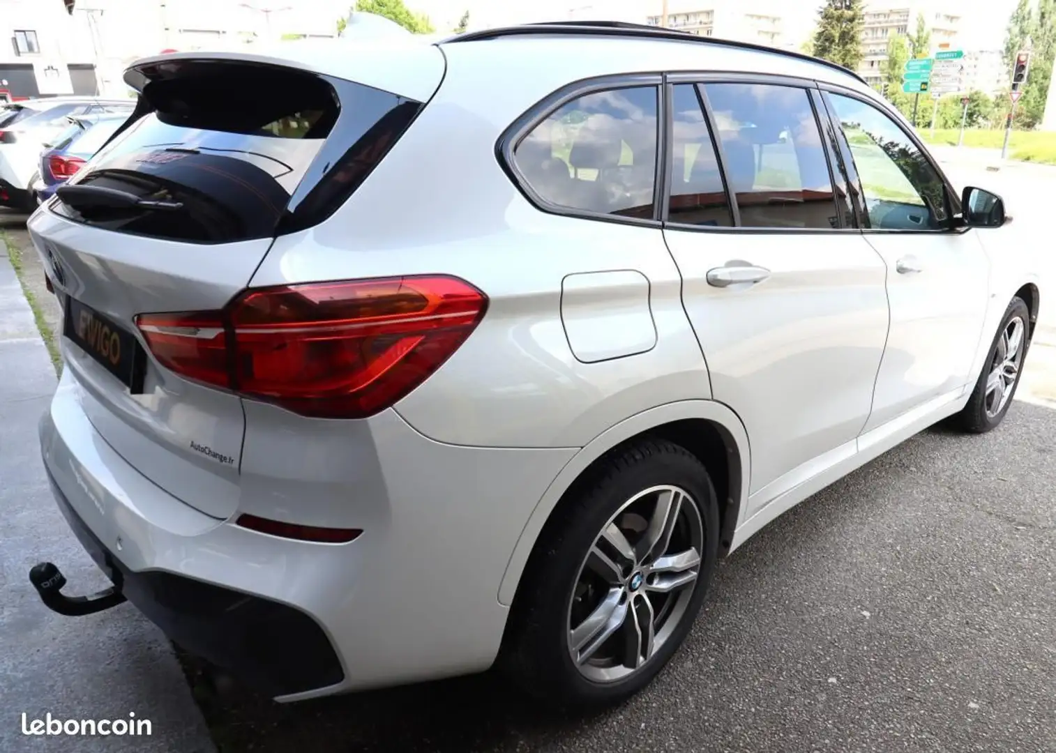 BMW X1 2.0 i 192 ch m sport xdrive bva %2B toit ouvrant a Blanc - 2