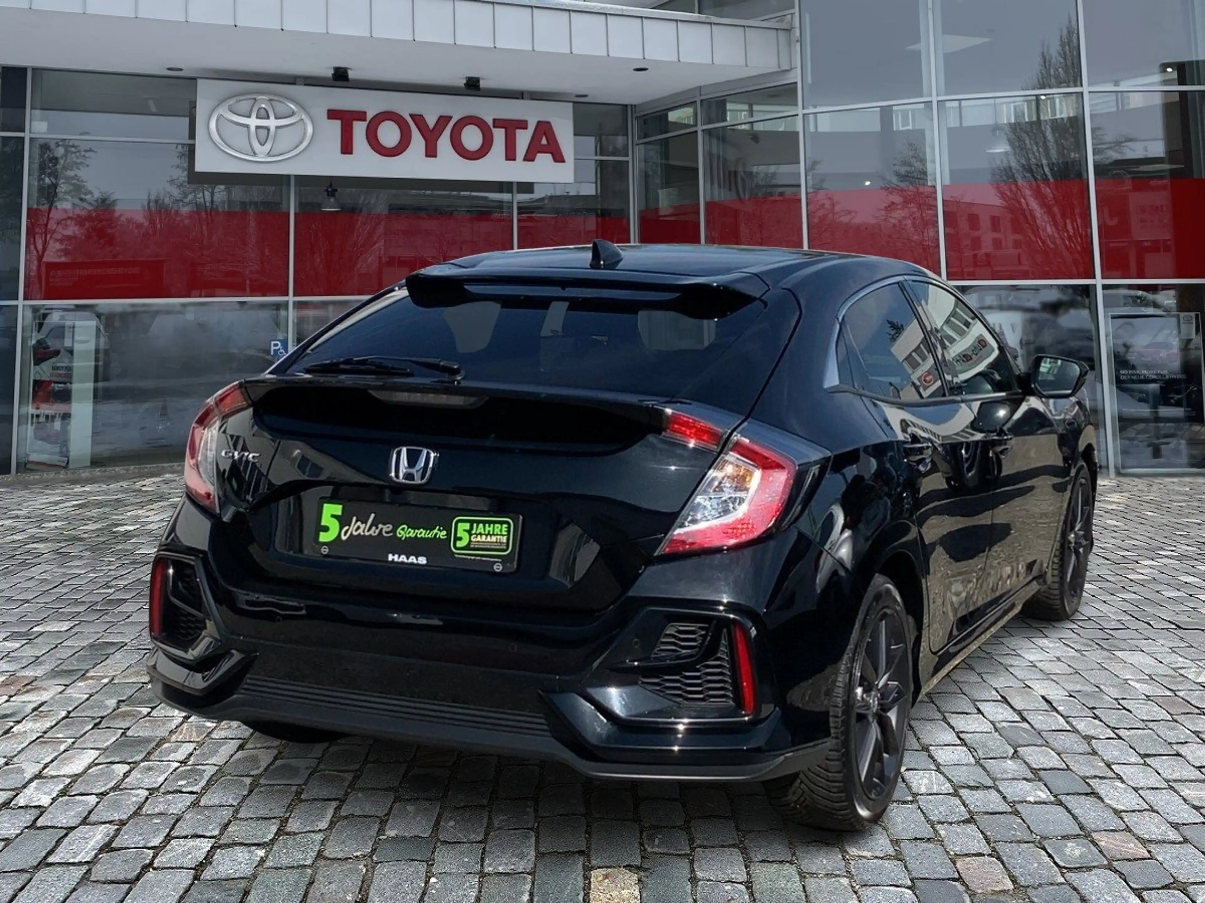 Honda Civic 1.0 VTEC Executive — photo 5