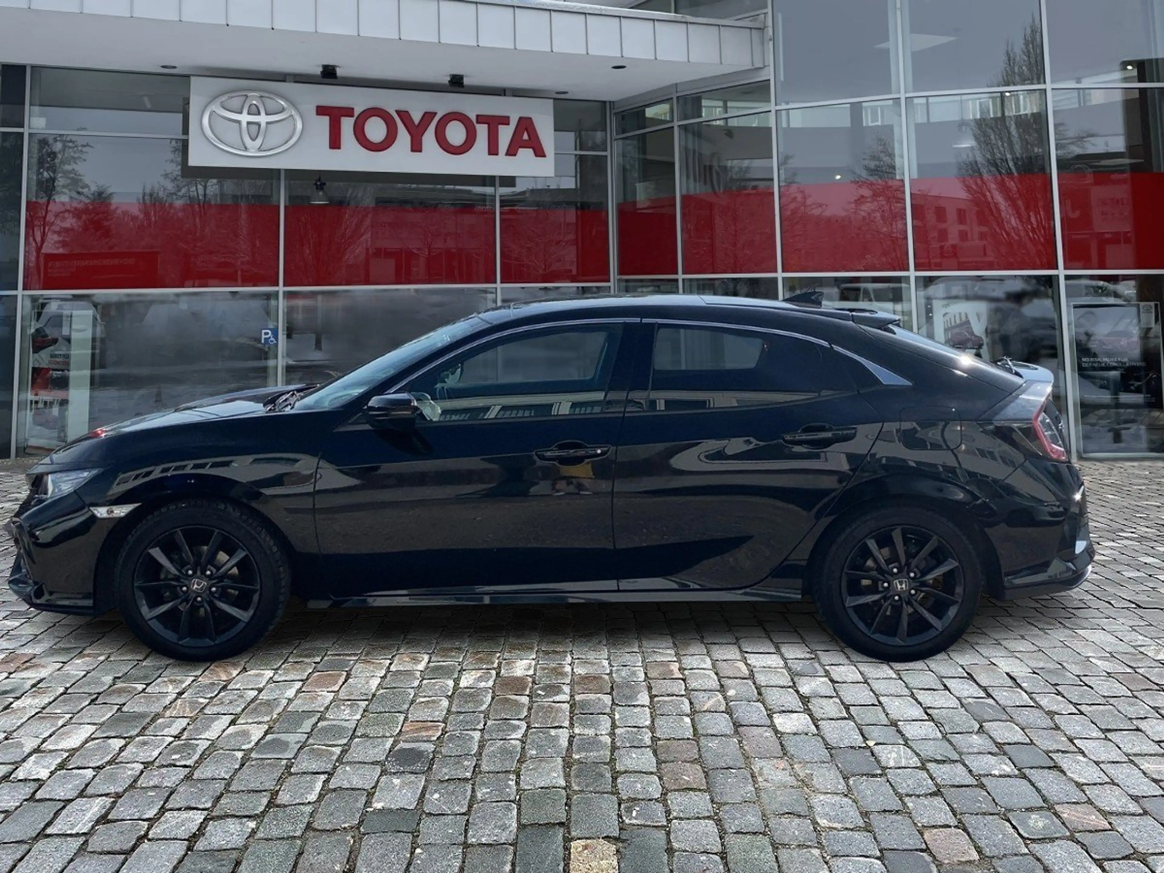 Honda Civic 1.0 VTEC Executive — photo 3