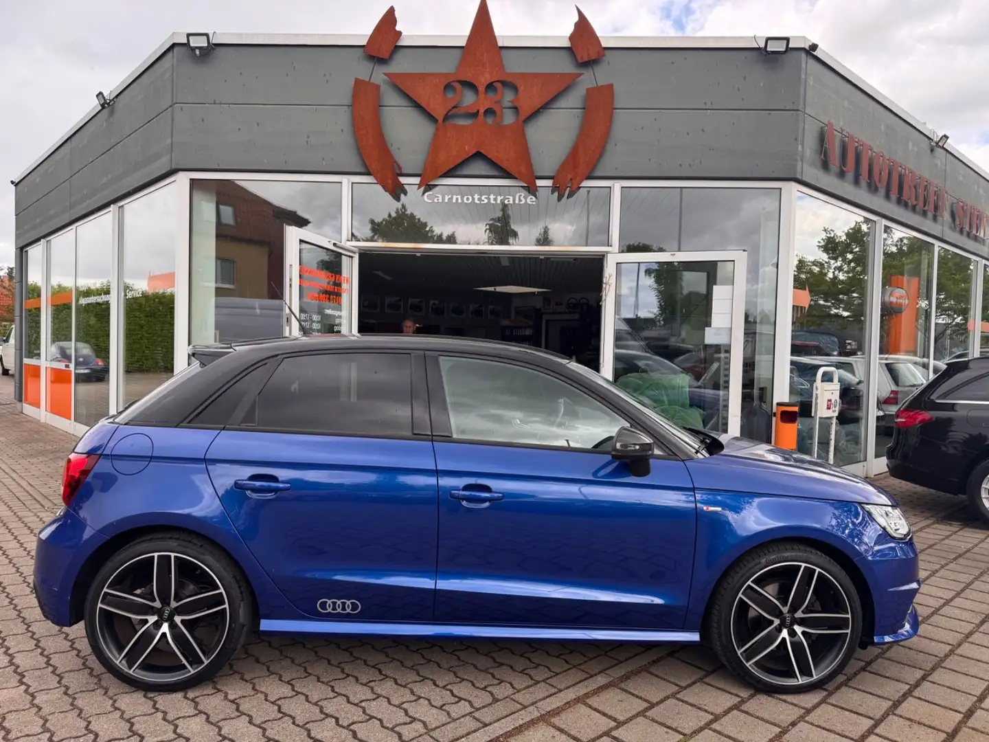 Audi A1 Sportback sport ,S-line,Navi,SH Blau - 1