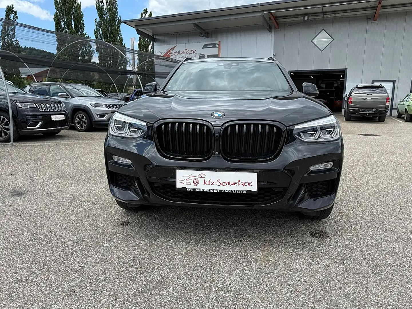 BMW X3 xDrive 20d Aut. Schwarz - 2