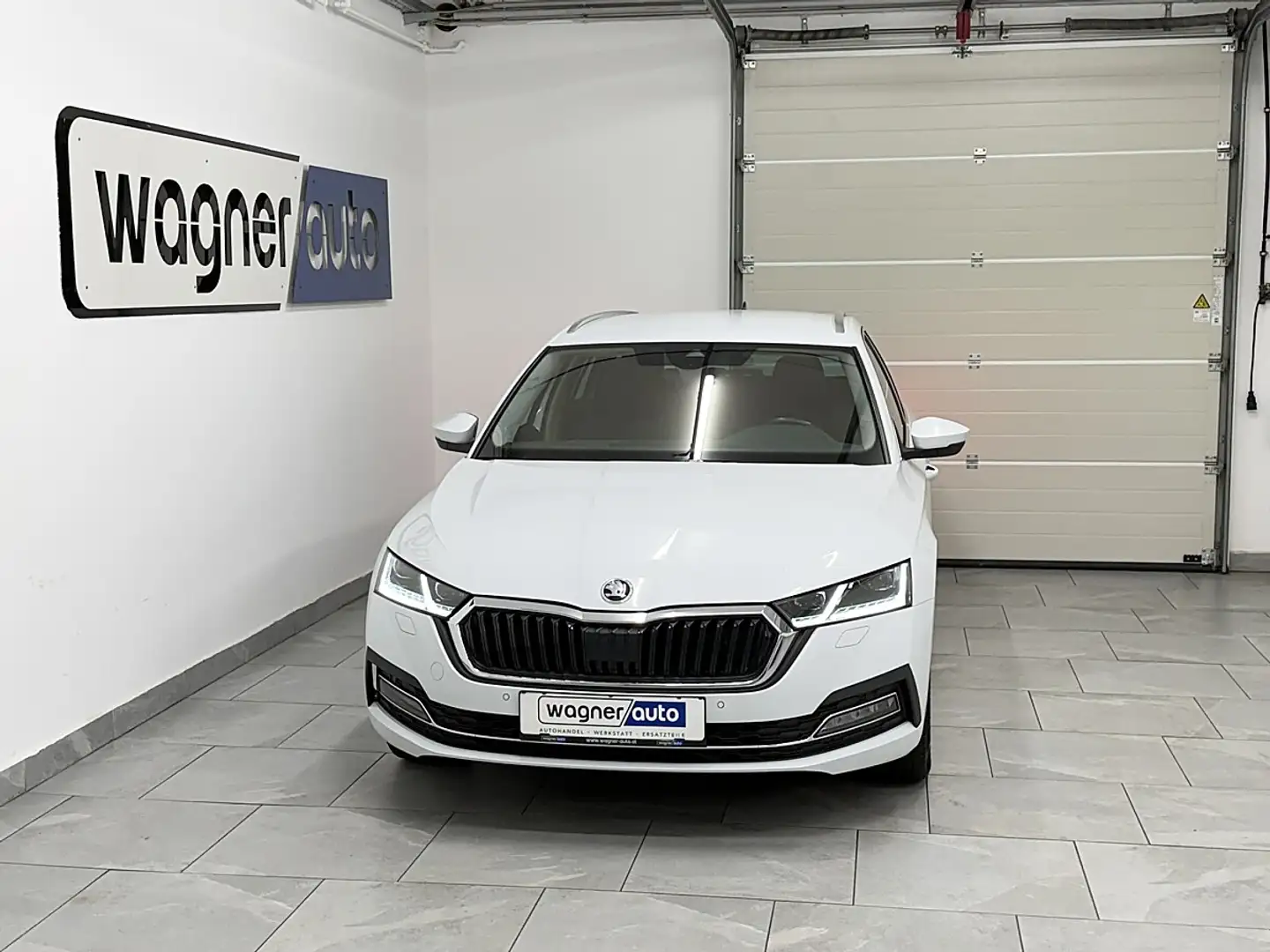 Skoda Octavia Combi 2,0 TDI Style DSG.Matrix LED/ACC/Navi/el.... Weiß - 1