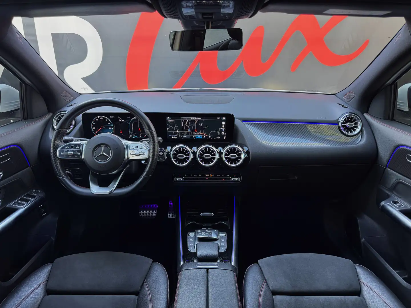 Mercedes-Benz GLA 200 d Premium Plus AMG TETTO MULTIBEAM Bianco - 2