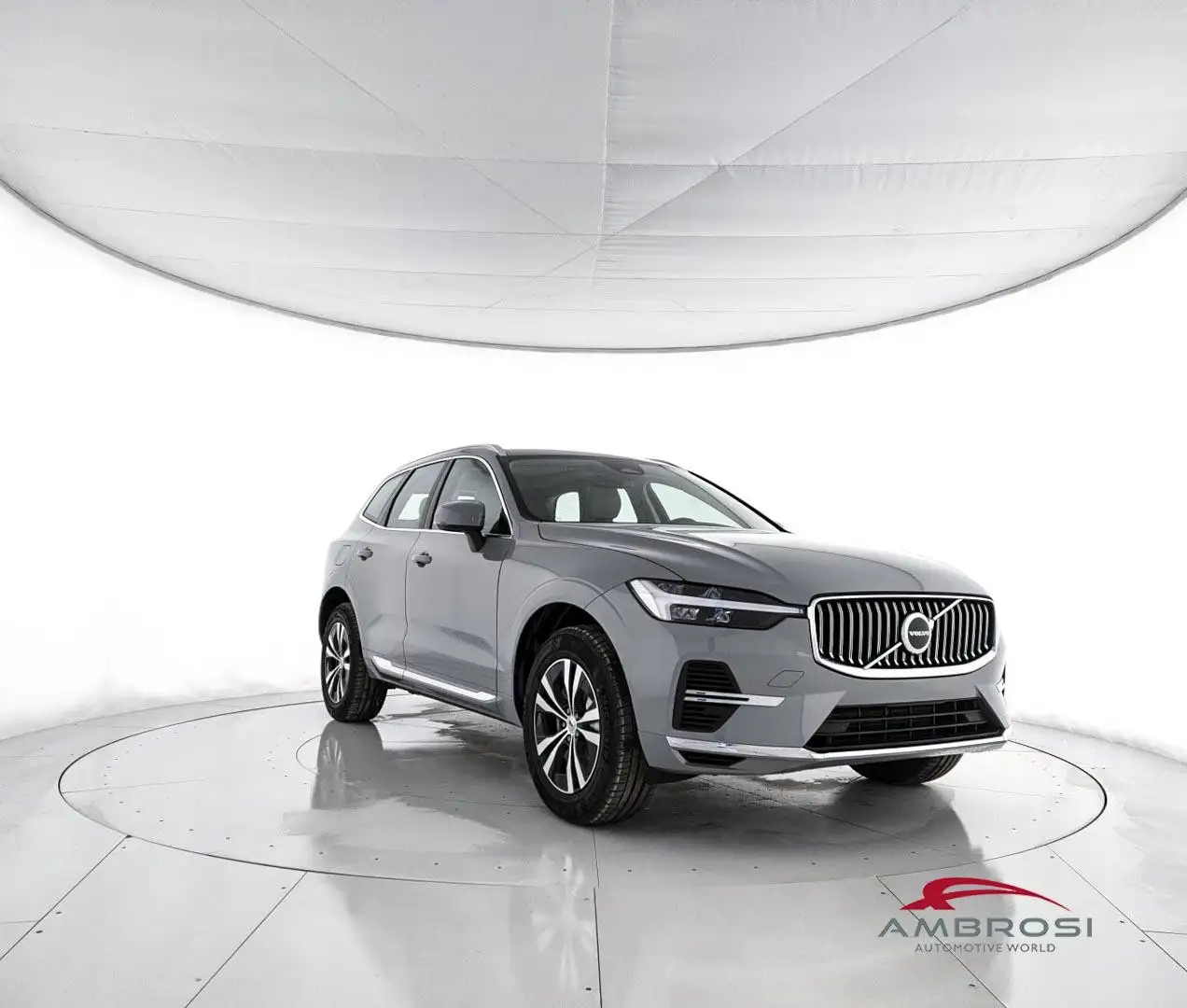 Volvo XC60 T6 AWD Plug-in hybrid Elettrica/Benzina Core Bright Gri - 2