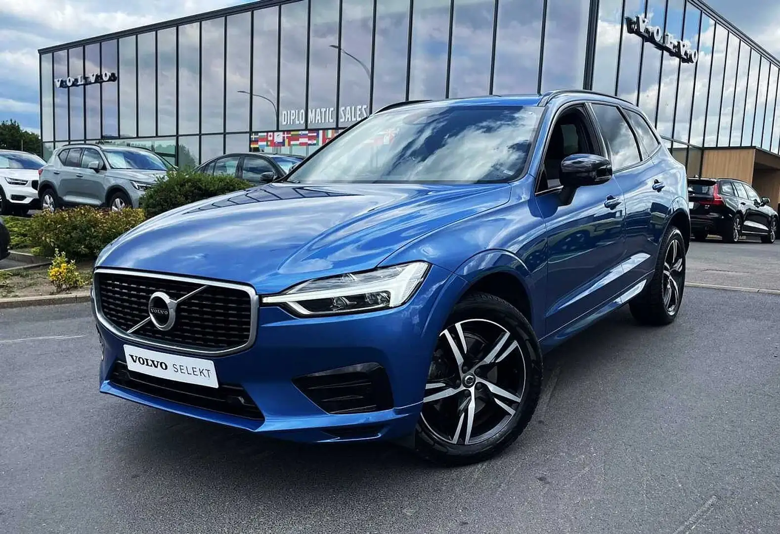 Volvo XC60 R-Design T4 Geartronic Blauw - 1