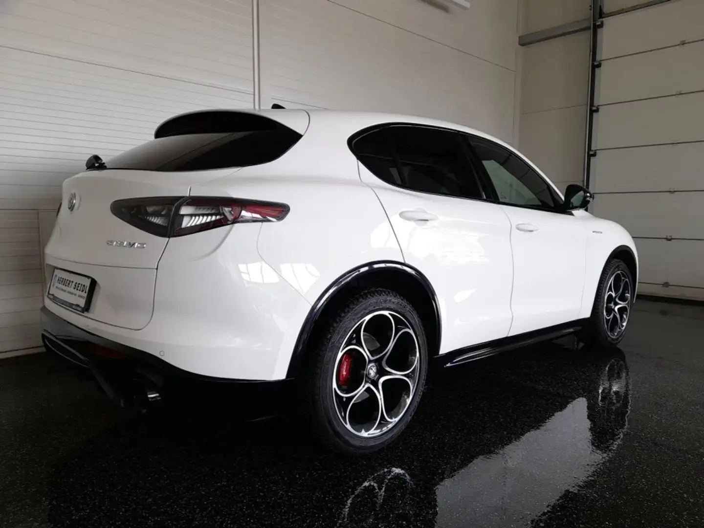 Alfa Romeo Stelvio VELOCE 2,2 16V 4x4 Aut. *20 ZOLL / MATRIX LED / NAVI / VIRTUELL / VOLLLEDER / ACC / KAMERA / SOUNDSYSTEM* Weiß - 2