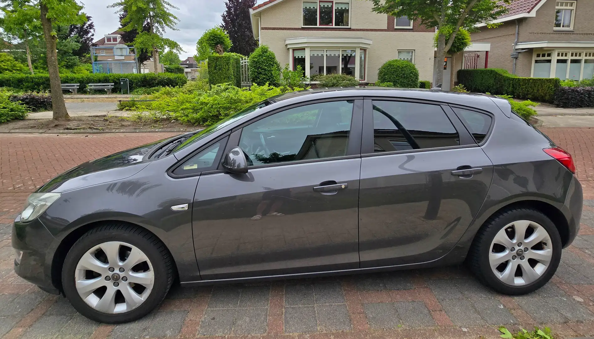 Opel Astra Astra 1.4 Turbo Edition Grijs - 2