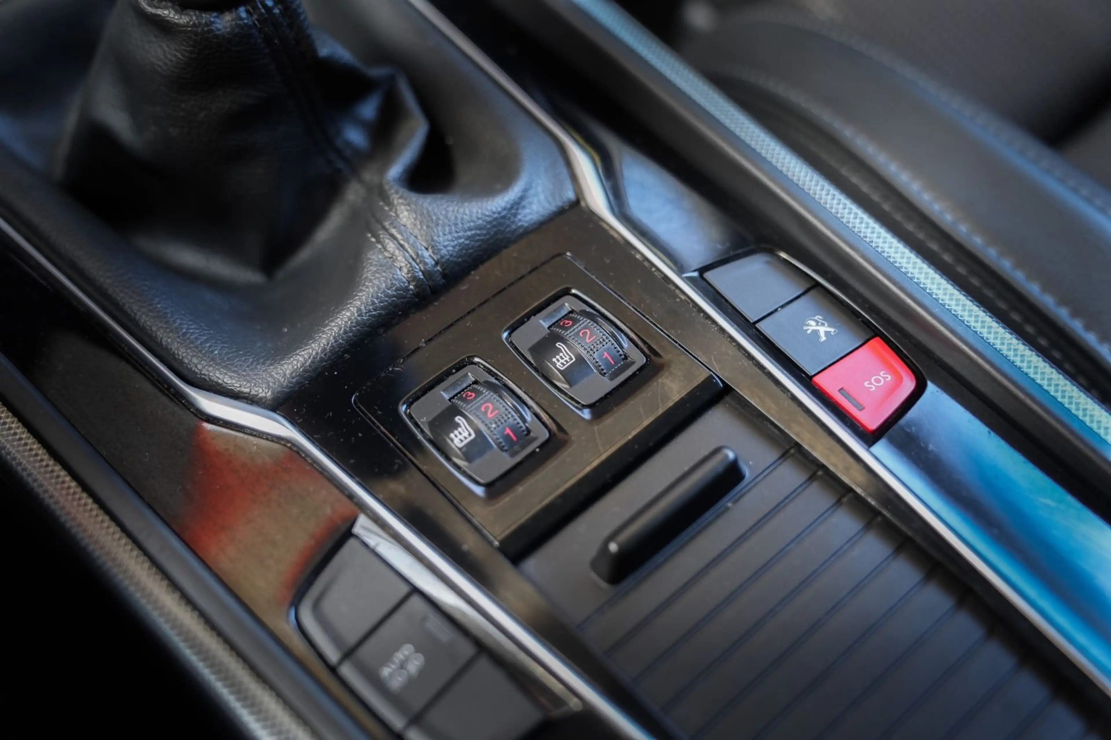Peugeot 508 SW Allure *Head-Up/SHZ/Klimaaut.* — photo 13