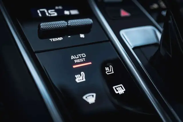 Porsche Panamera 4S E-Hybrid Ansicht 22