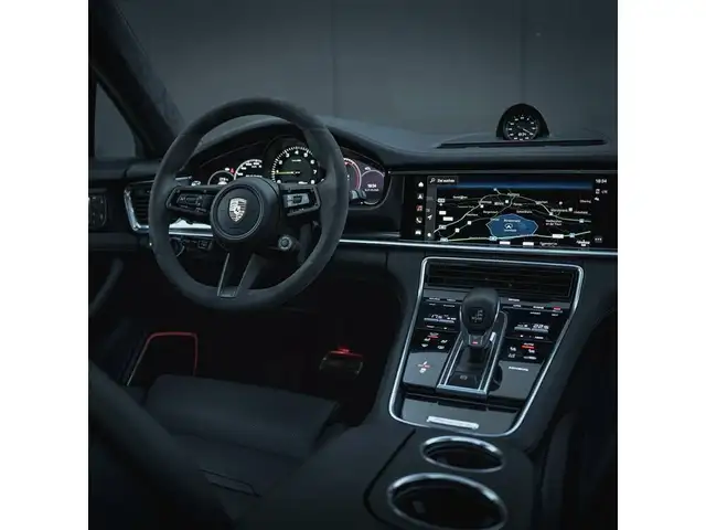 Porsche Panamera 4S E-Hybrid Ansicht 11