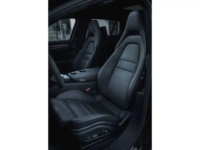 Porsche Panamera 4S E-Hybrid Ansicht 27