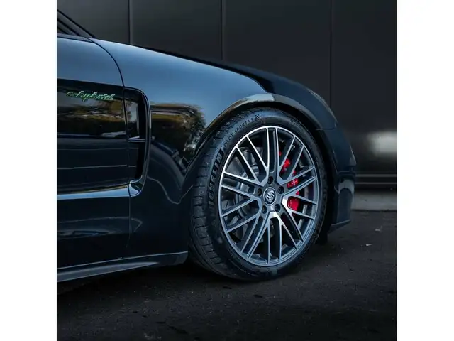 Porsche Panamera 4S E-Hybrid Ansicht 8