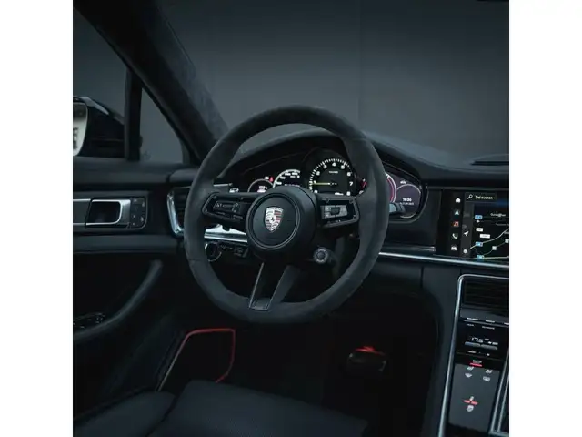 Porsche Panamera 4S E-Hybrid Ansicht 10