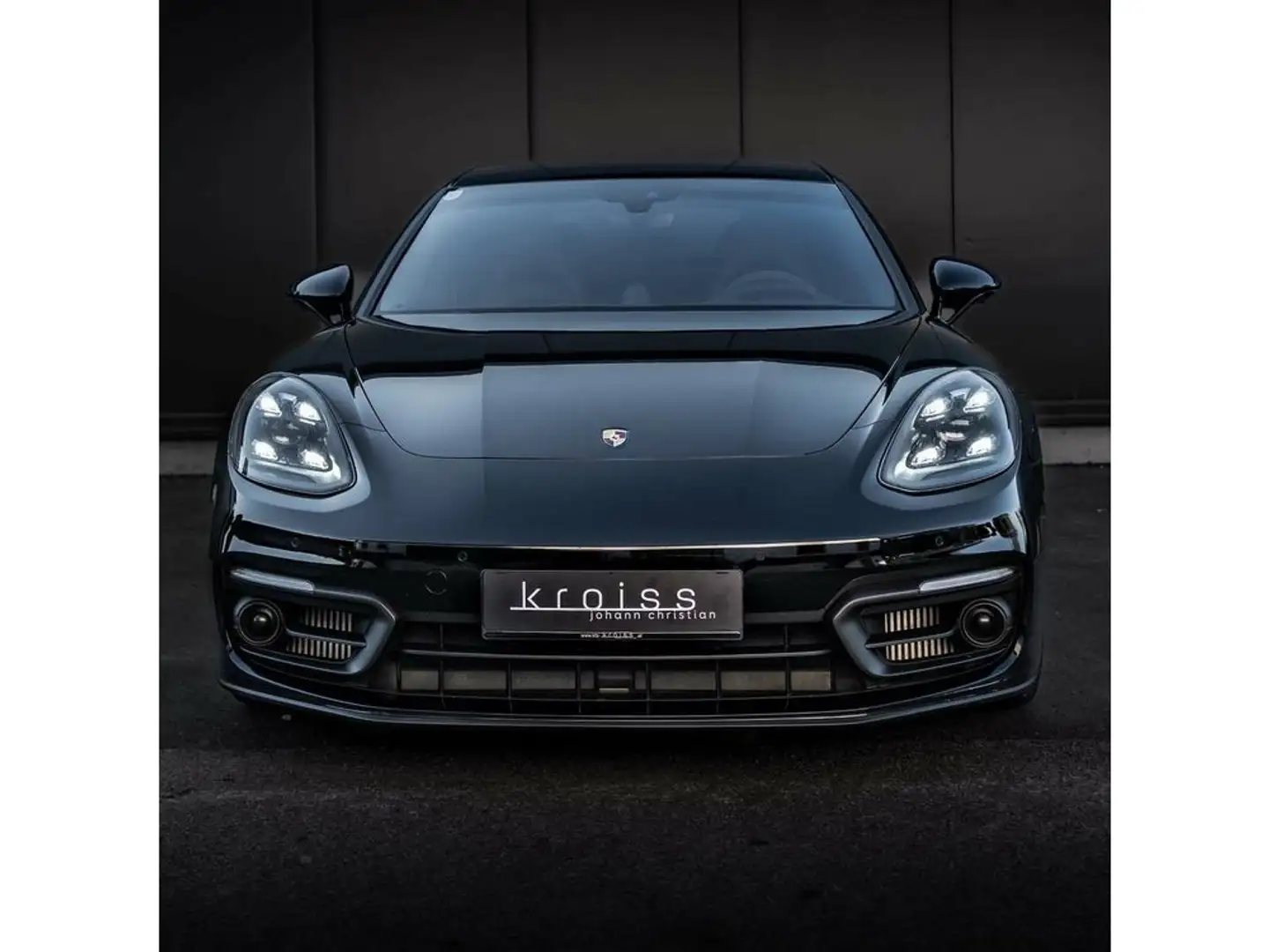 Porsche Panamera 4S E-Hybrid Schwarz - 2