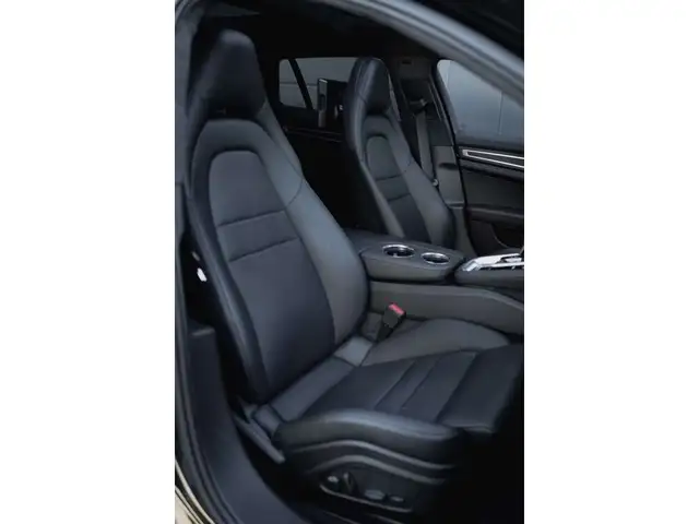 Porsche Panamera 4S E-Hybrid Ansicht 19