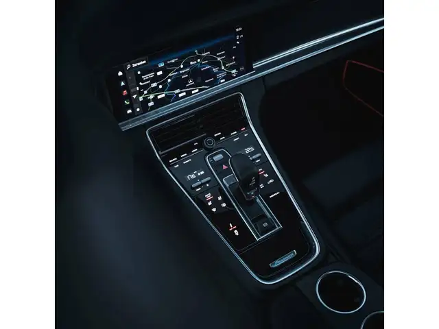 Porsche Panamera 4S E-Hybrid Ansicht 17