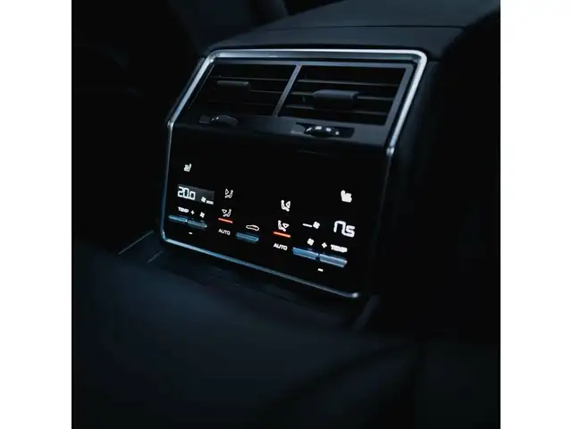 Porsche Panamera 4S E-Hybrid Ansicht 23