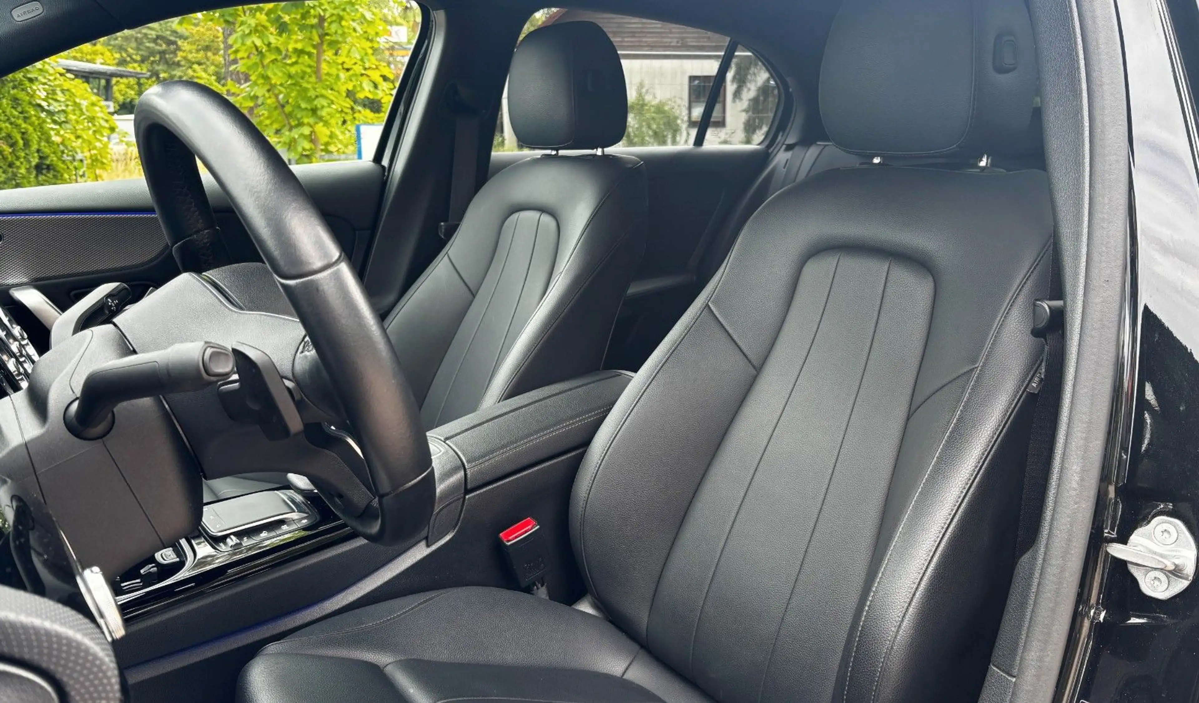 Mercedes-Benz A 180 *Automatik*MBUX*Kamera*wenig Kilometer — photo 10