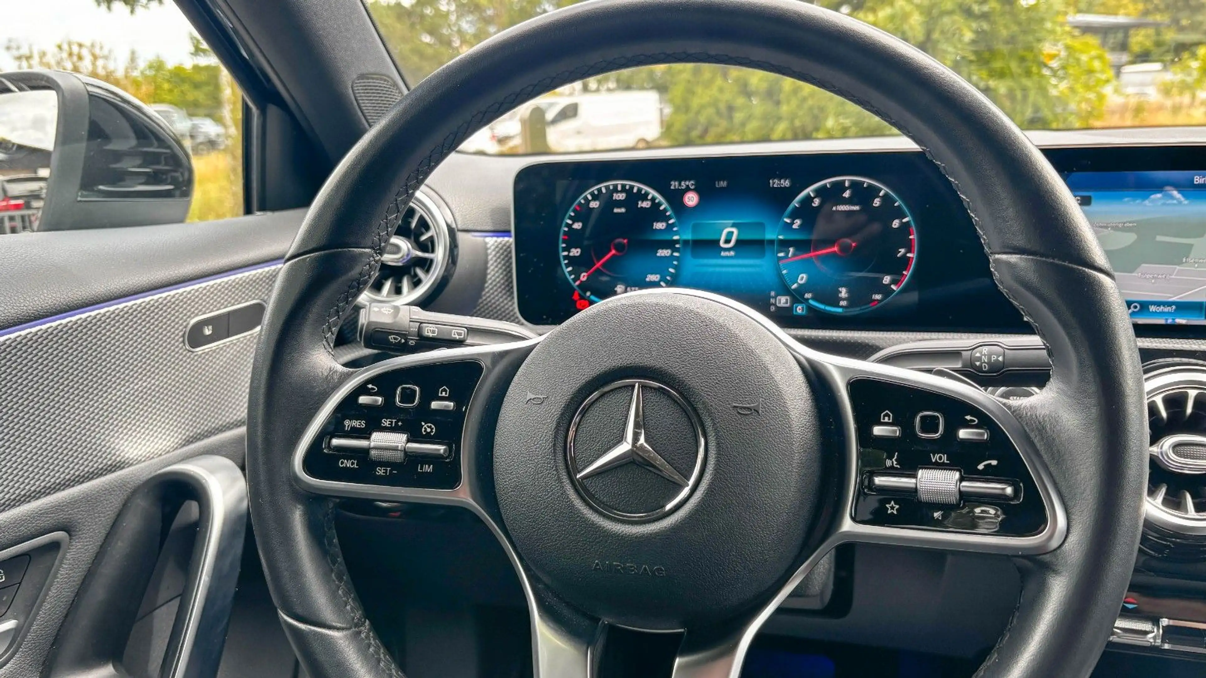 Mercedes-Benz A 180 *Automatik*MBUX*Kamera*wenig Kilometer — photo 13