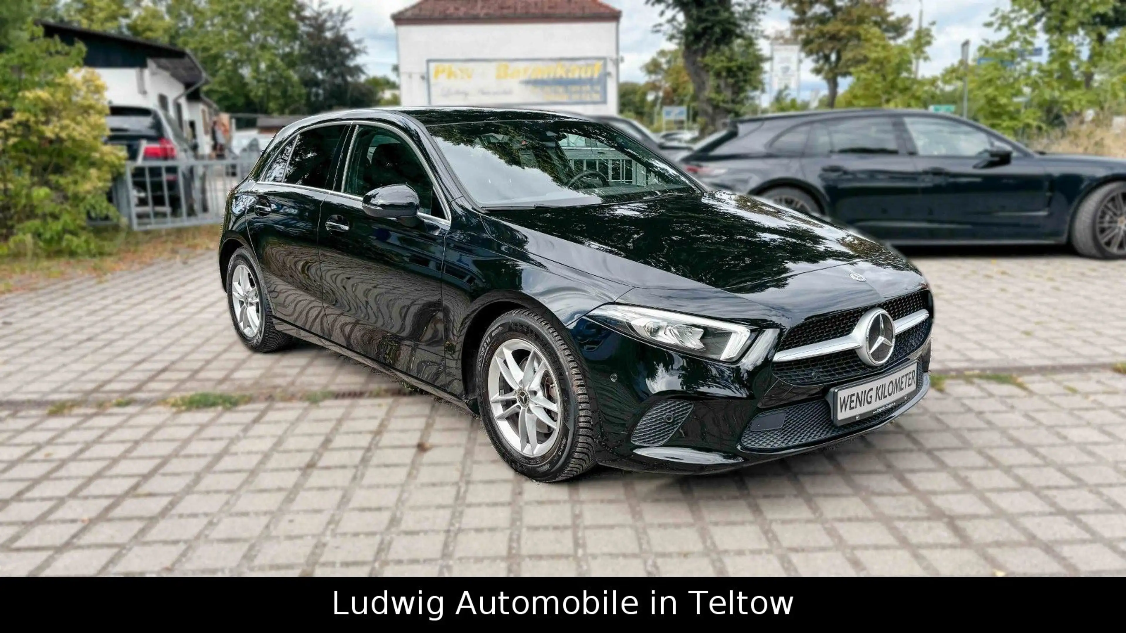 Mercedes-Benz A 180 *Automatik*MBUX*Kamera*wenig Kilometer — photo 3
