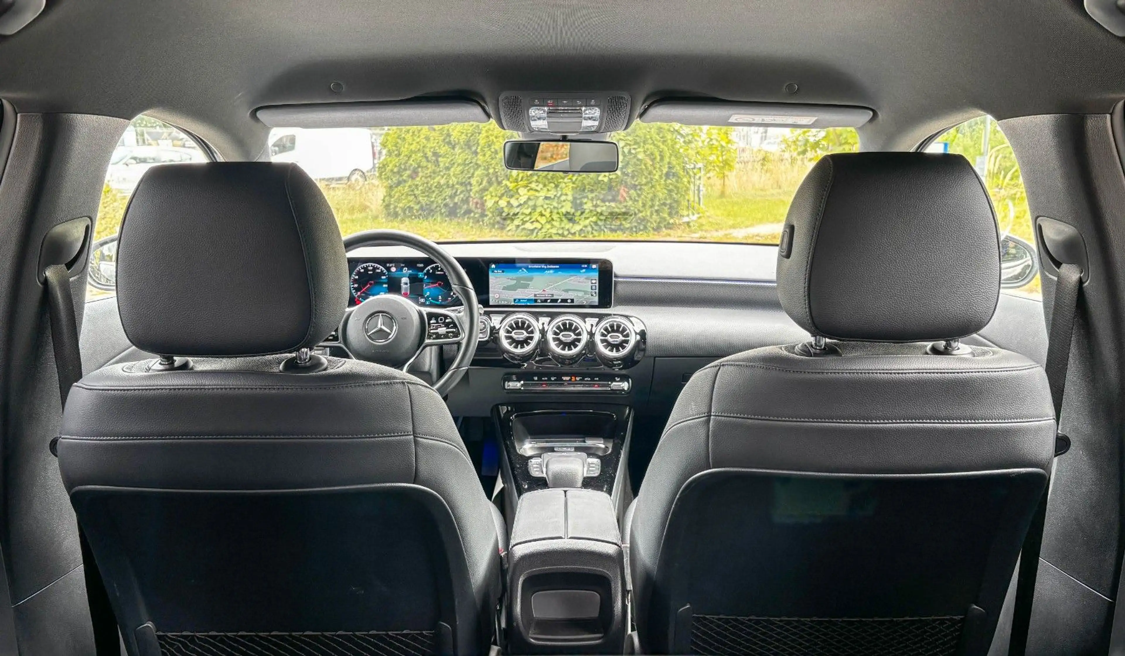 Mercedes-Benz A 180 *Automatik*MBUX*Kamera*wenig Kilometer — photo 12
