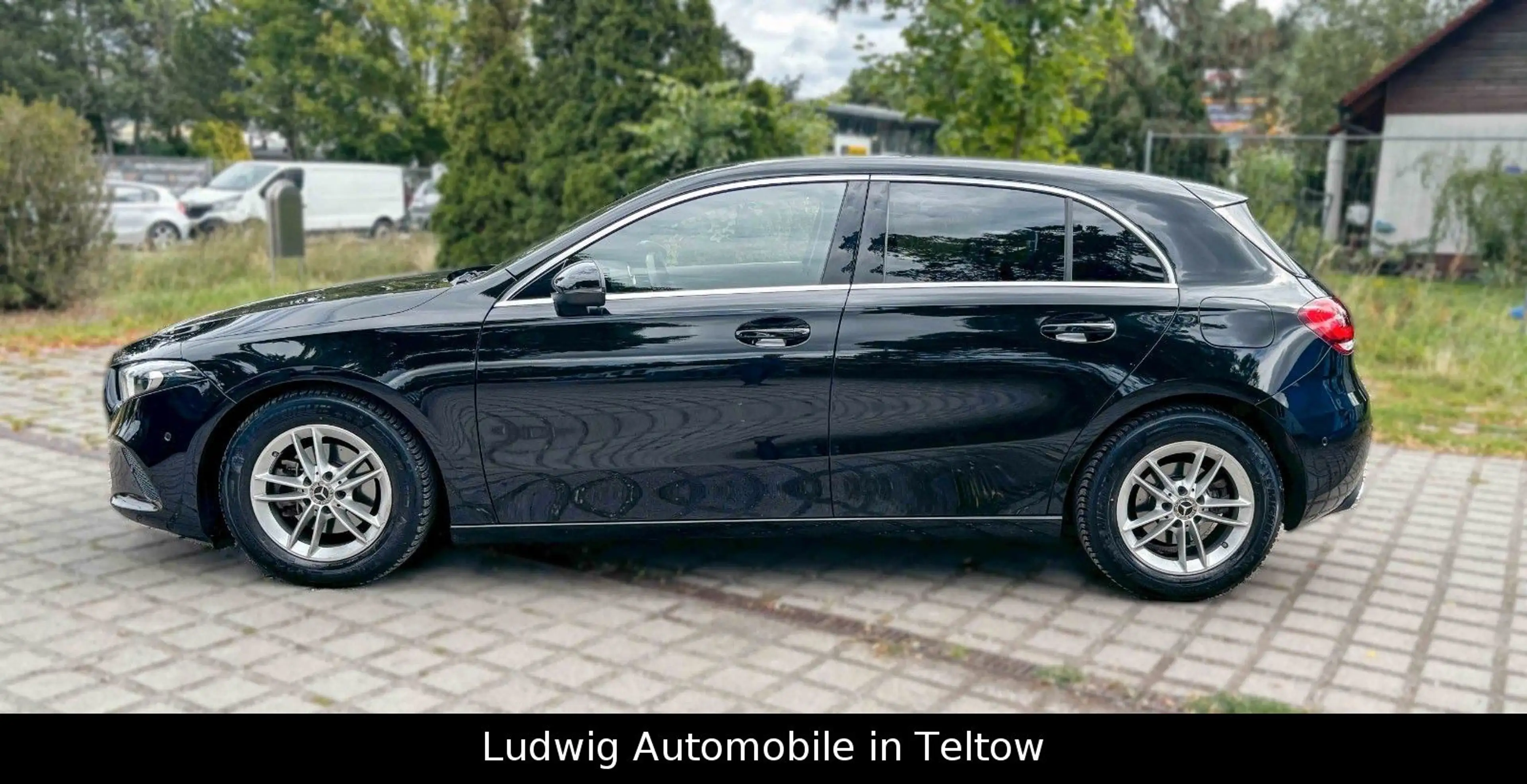 Mercedes-Benz A 180 *Automatik*MBUX*Kamera*wenig Kilometer — photo 8