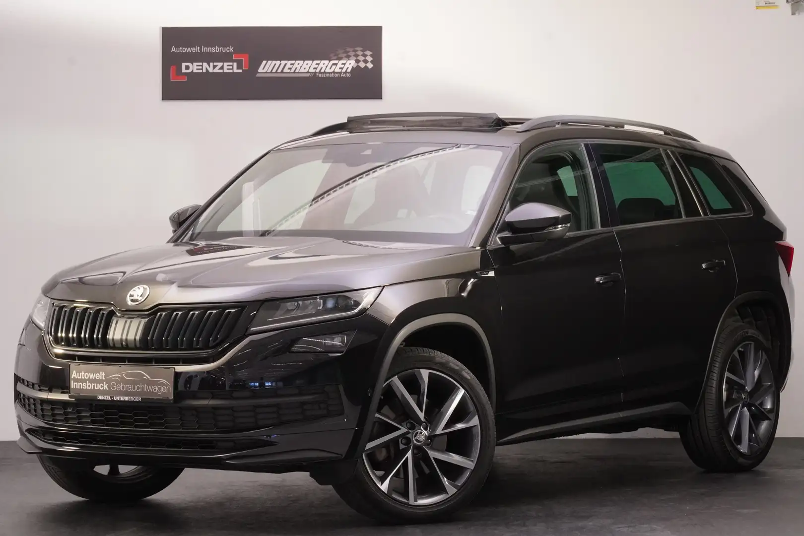 Skoda Kodiaq 2,0 TSI 4x4 Sportline DSG Schwarz - 2