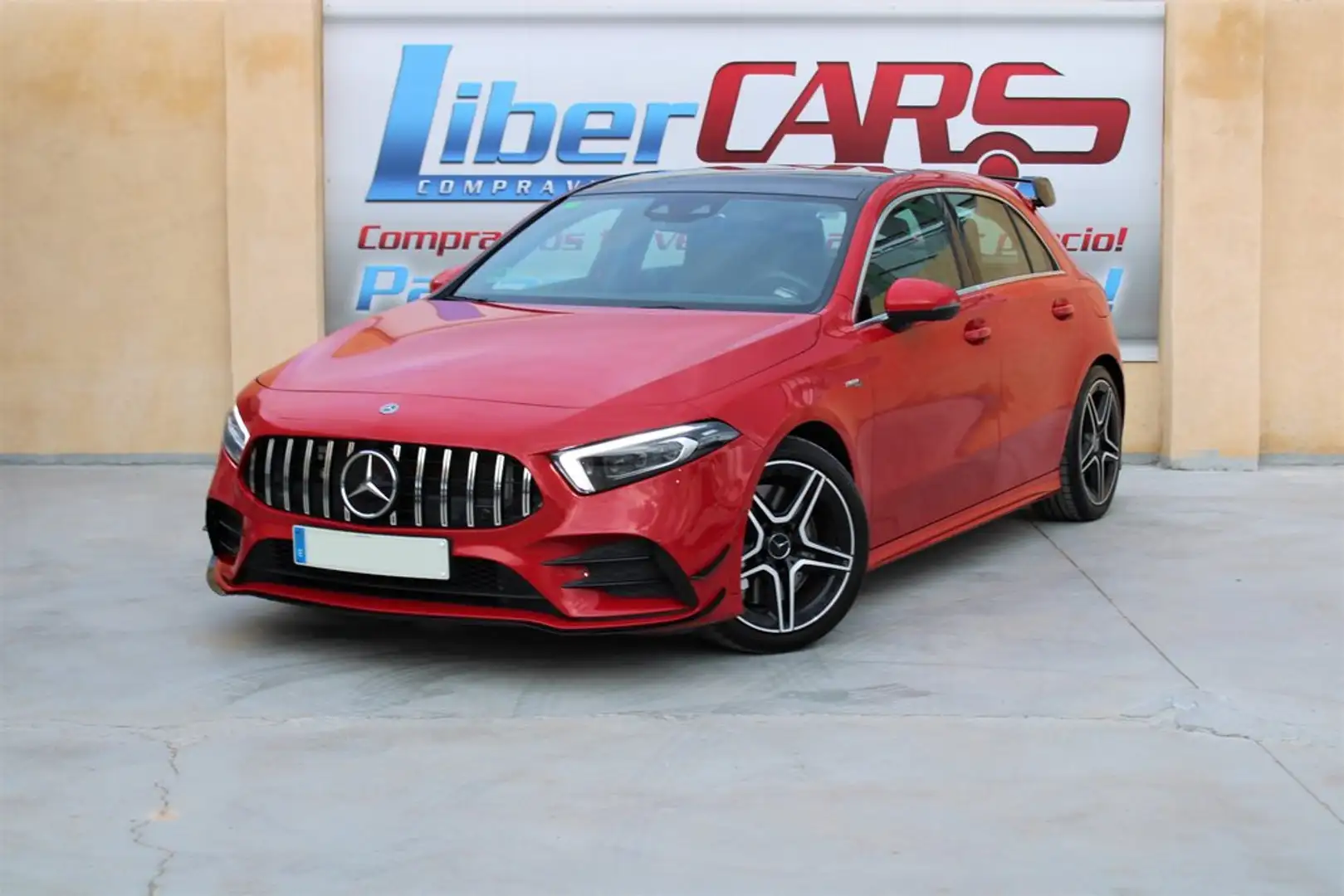 Mercedes-Benz A 35 AMG 4Matic+ 7G-DCT Rojo - 1