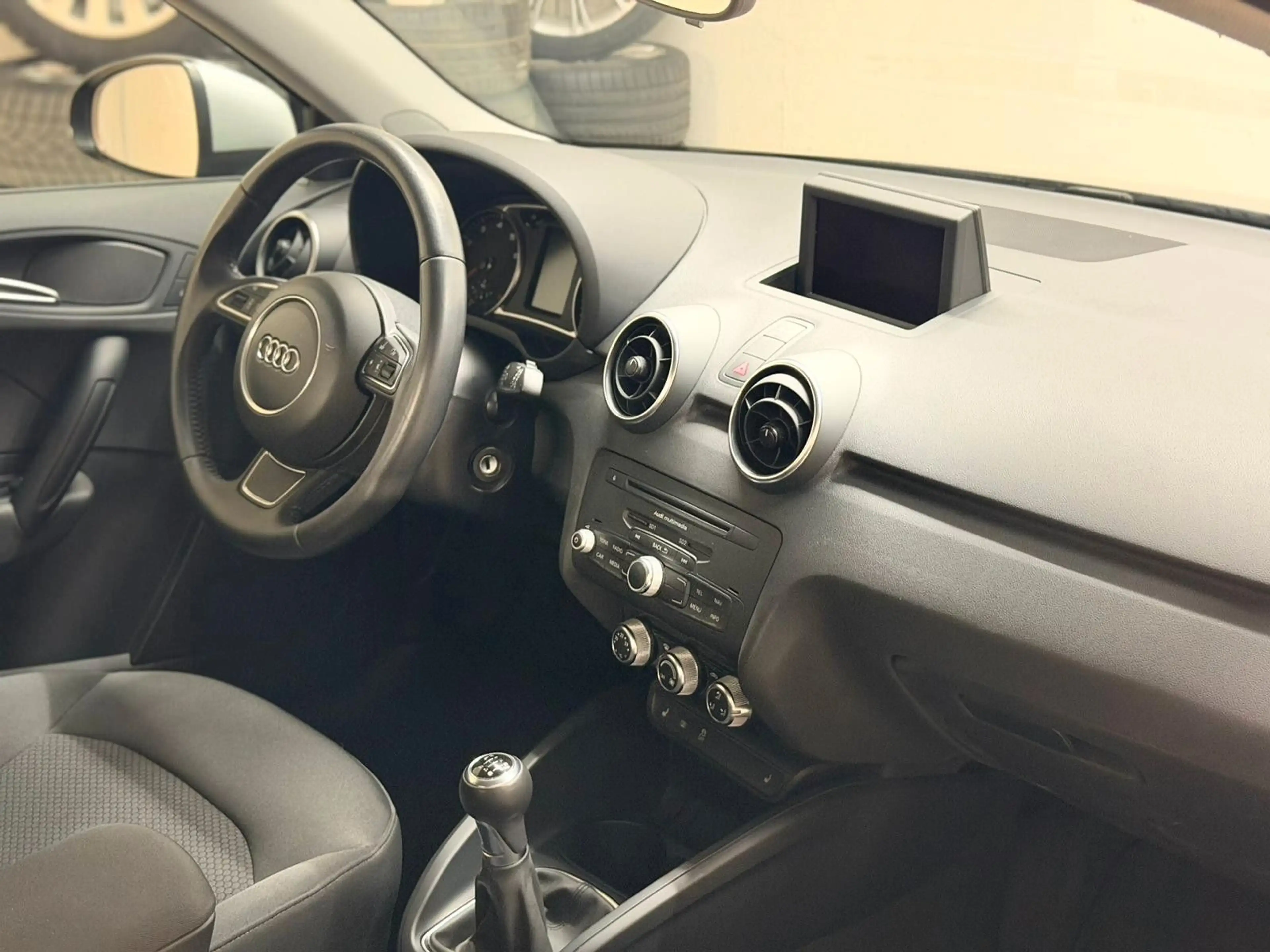 Audi A1 1.4 TFSI 122PS *1.HND *SHZ *NAVI *PDC *TEMPO — photo 15