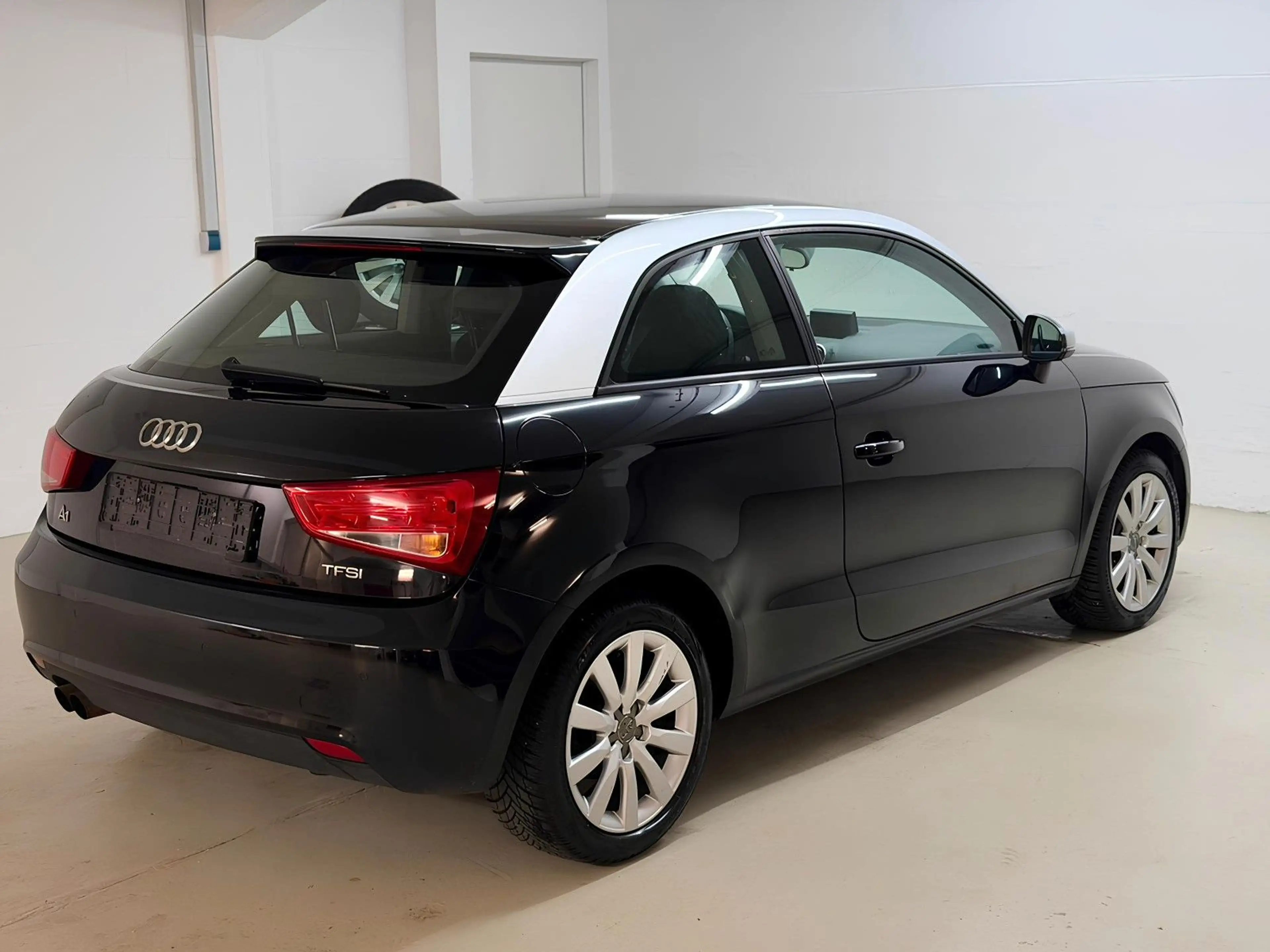 Audi A1 1.4 TFSI 122PS *1.HND *SHZ *NAVI *PDC *TEMPO — photo 9