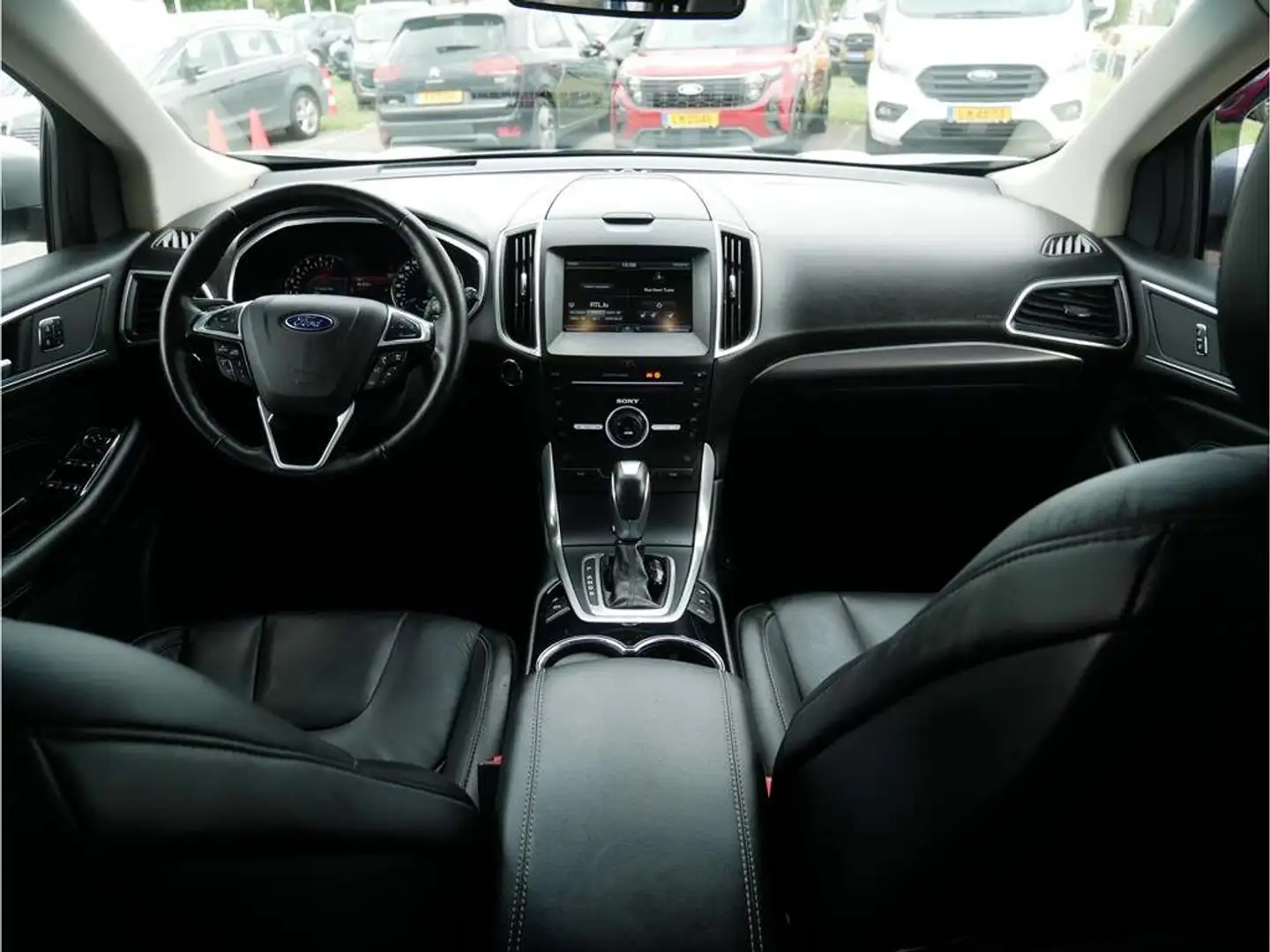 Ford Edge Titanium  2.0 TDCi 210cv Start-Stop 5 AWD Automati Zilver - 2