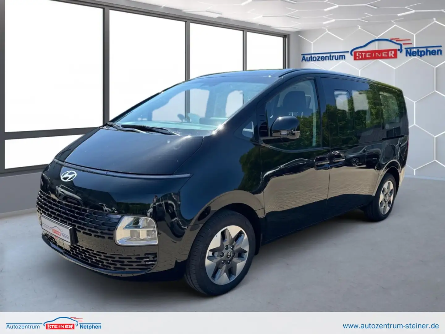 Hyundai STARIA HYBRID 1.6 T-GDI 6AT 9-Sitze COMFORT PLUS Klima Schwarz - 1