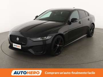 30t R-Dynamic Black AWD