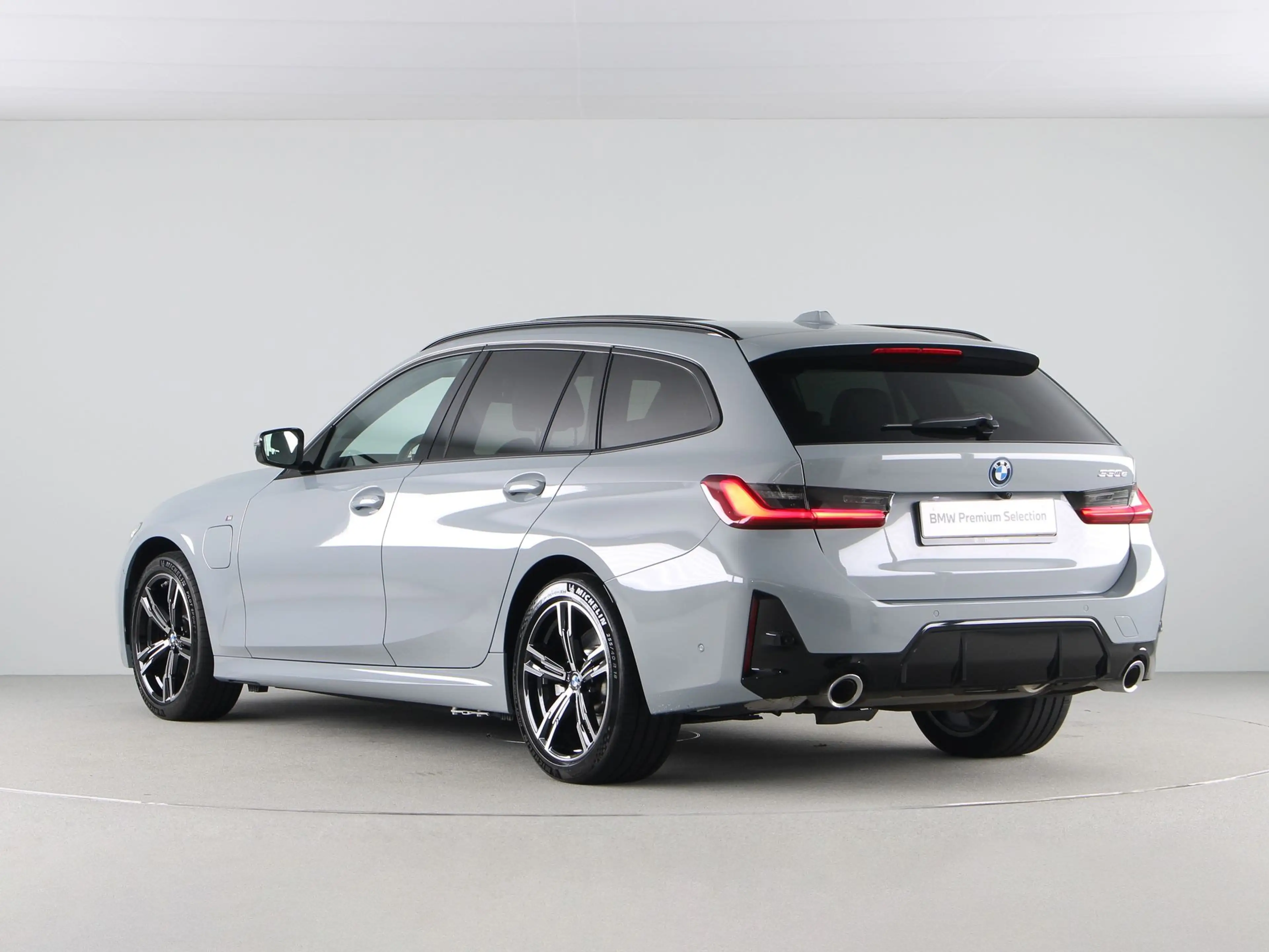 BMW 330 3 Serie 330e Touring M-Sport | Trekhaak | Panorama — photo 11