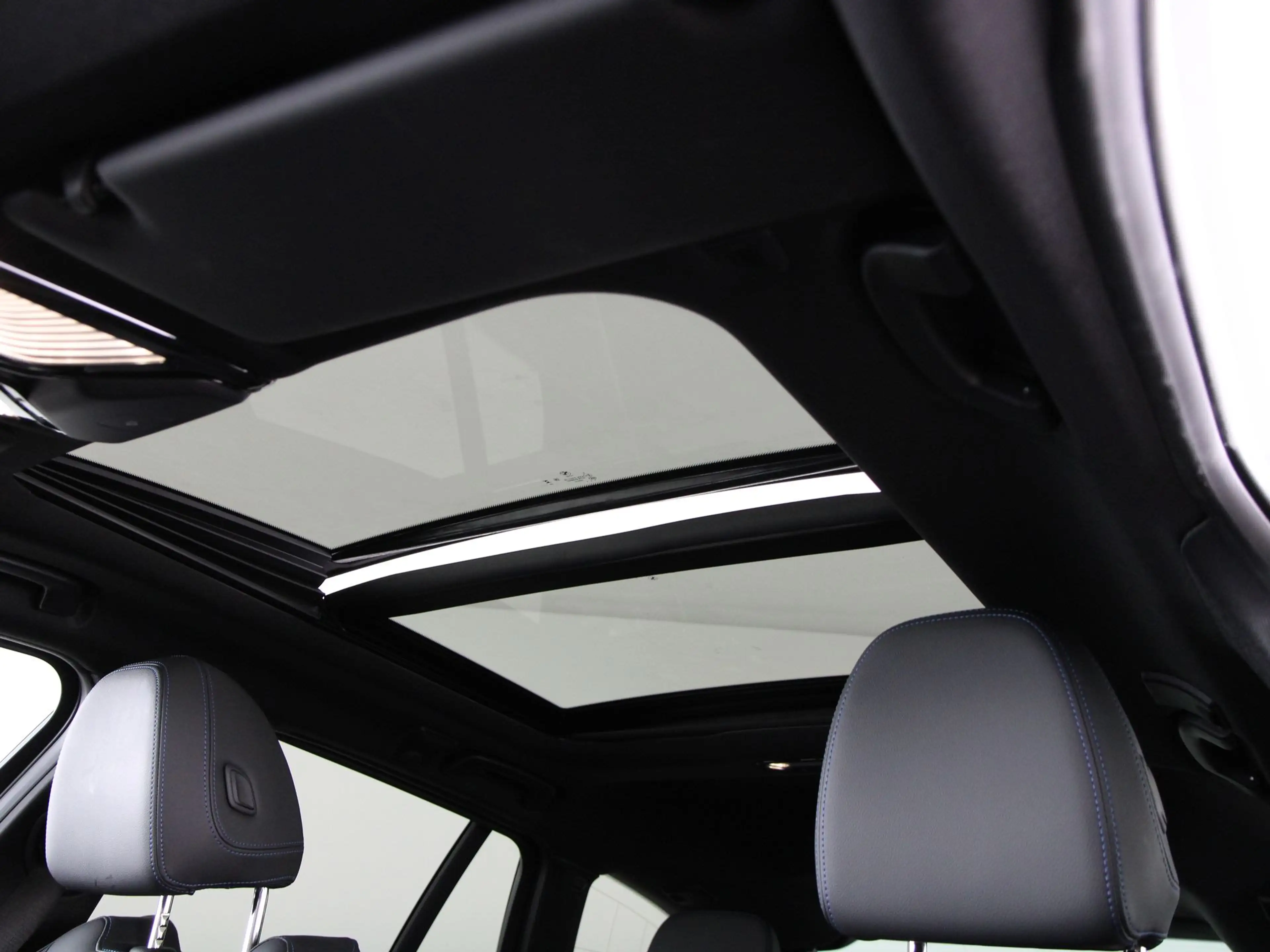 BMW 330 3 Serie 330e Touring M-Sport | Trekhaak | Panorama — photo 14