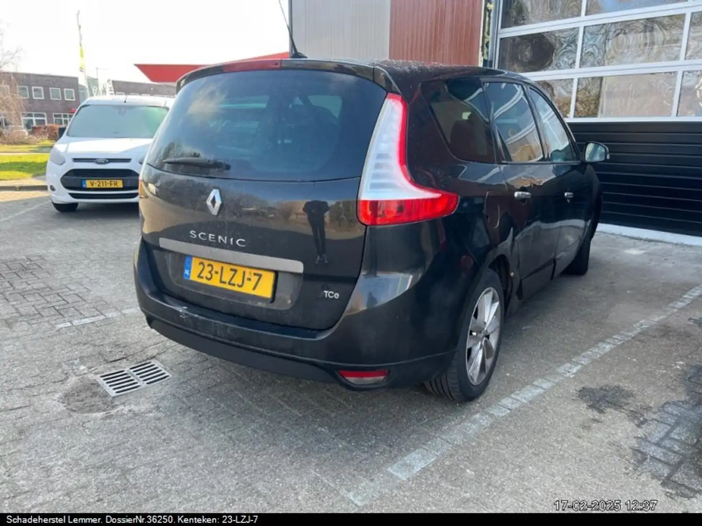 Renault Scenic 1.4 TCe Celsium 7p. Zwart - 2