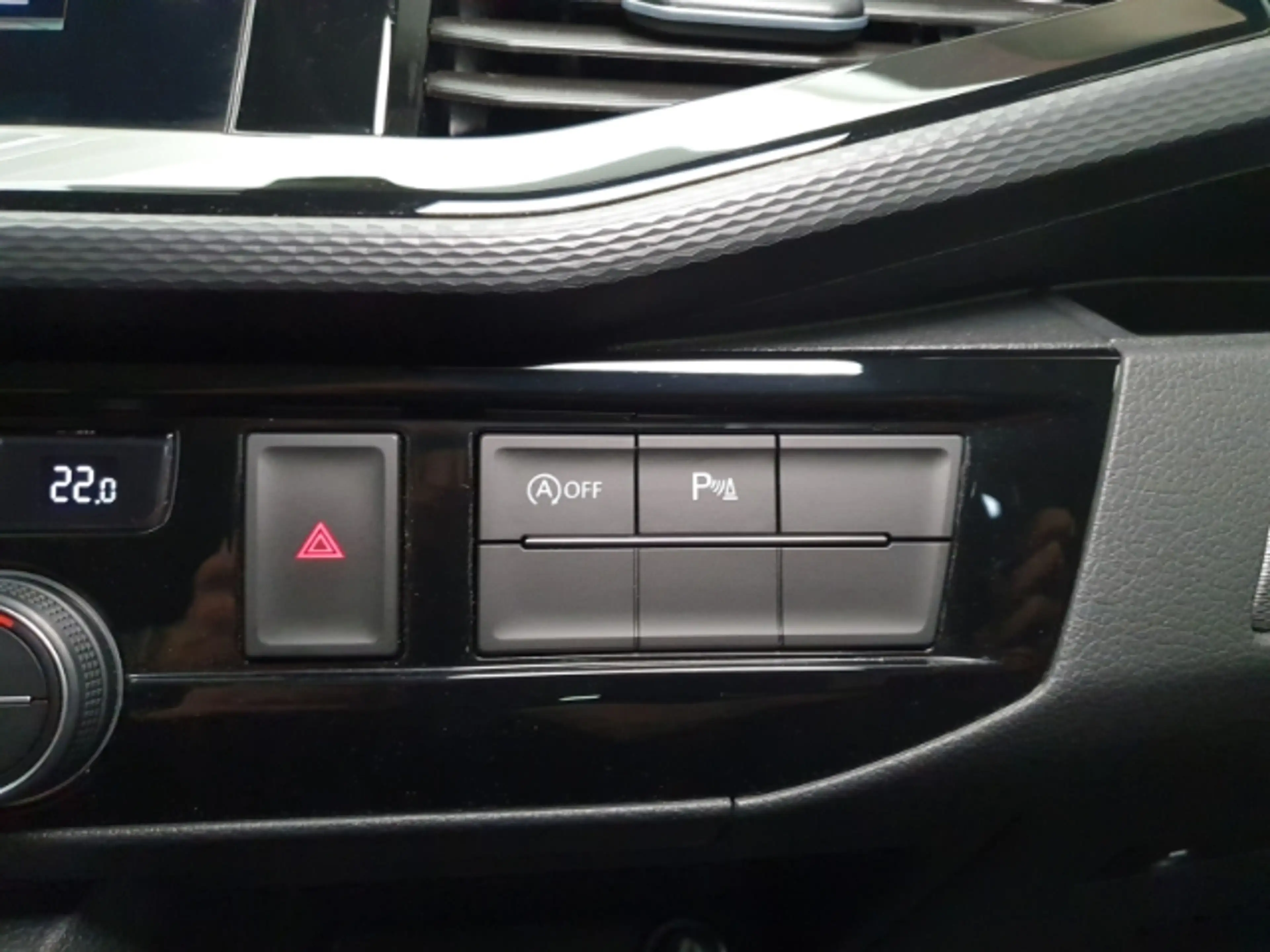 Volkswagen T6.1 Multivan 4MOTION Generation Six StandHZG — photo 17