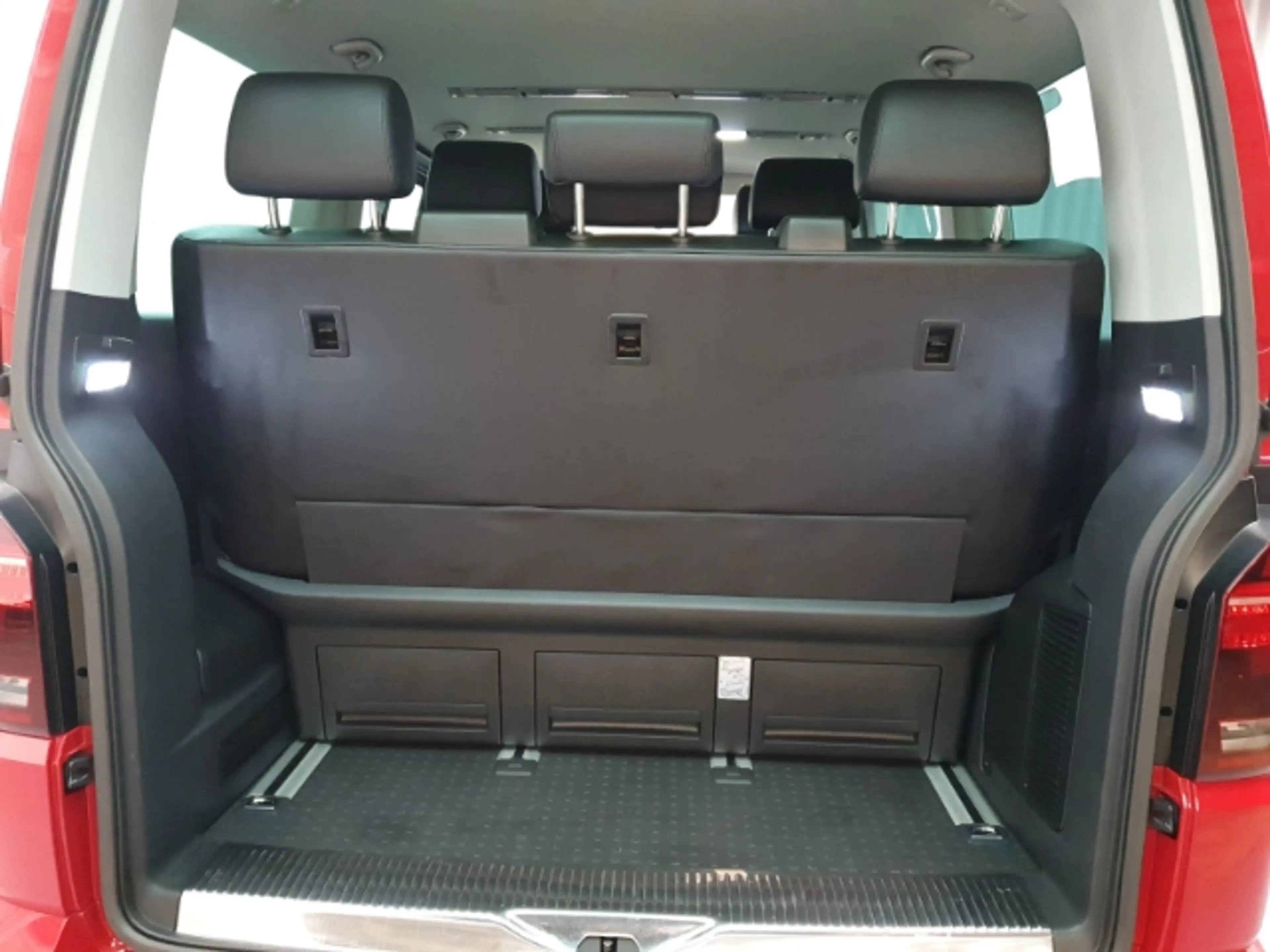 Volkswagen T6.1 Multivan 4MOTION Generation Six StandHZG — photo 10