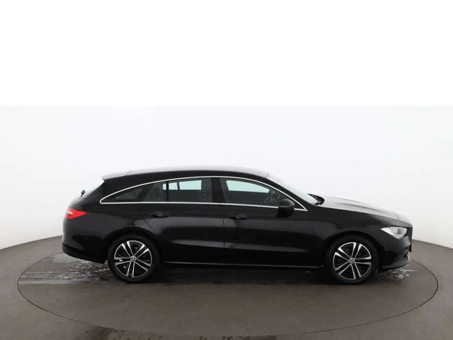 Mercedes-Benz CLA 200 d Shooting Brake Aut RADAR NAVI LEDER PDC Noir - 2