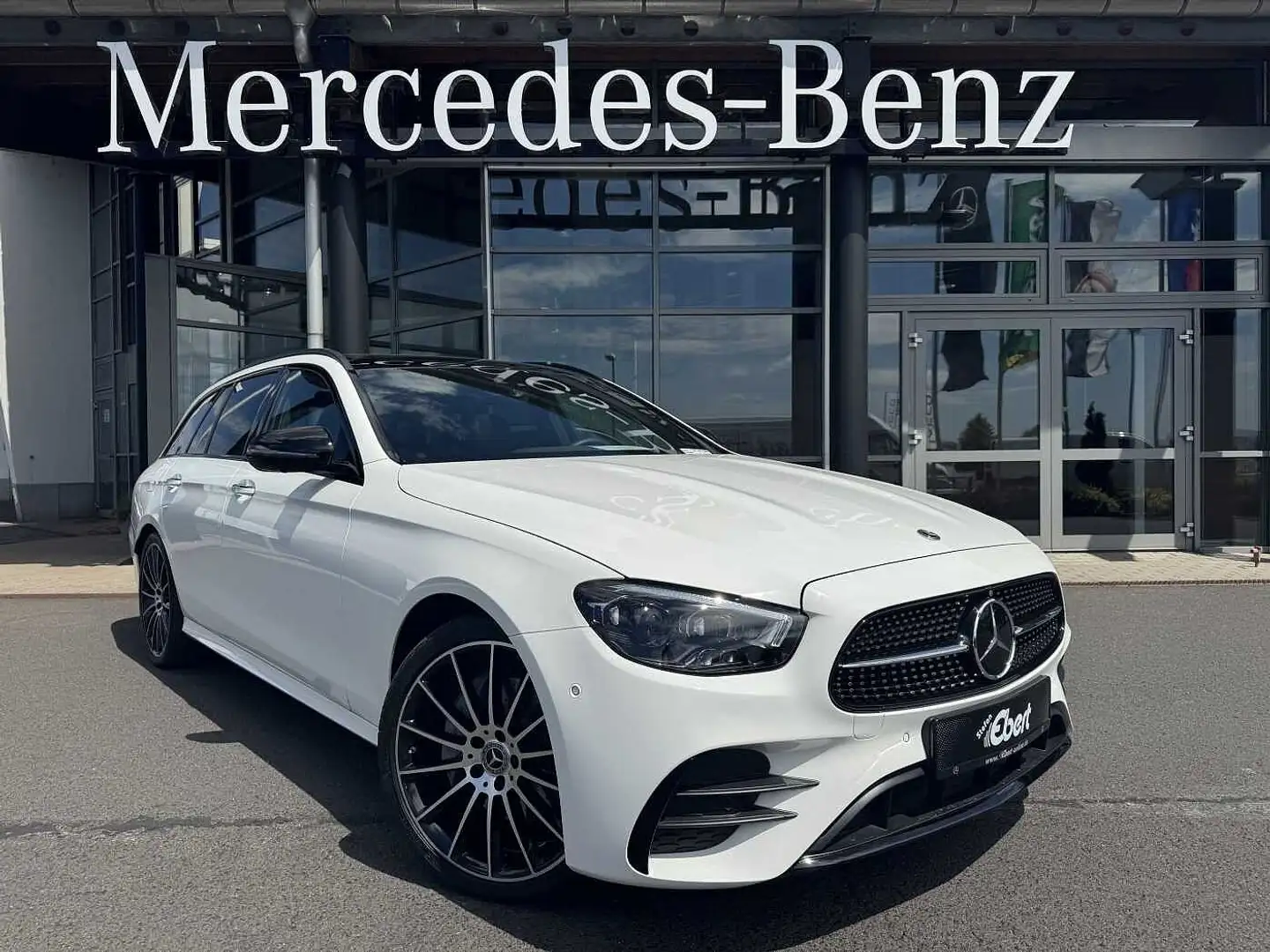 Mercedes-Benz E 300 d 4M AMG+Pano+Burm+AHK+360+HUD+ Weiß - 1