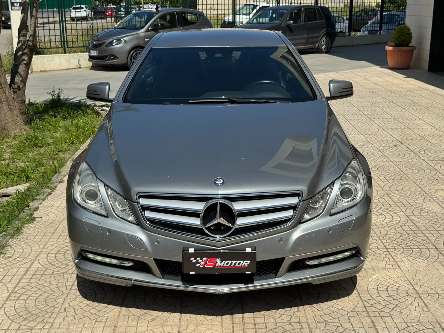 Mercedes-Benz E 220 CDI Coupè be 170CV Avantgarde Gri - 2