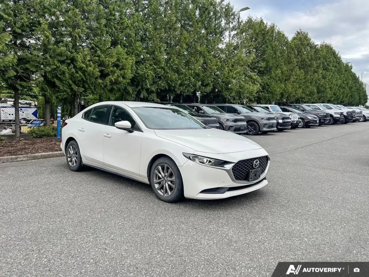 Mazda 3 снимка Mazda 3