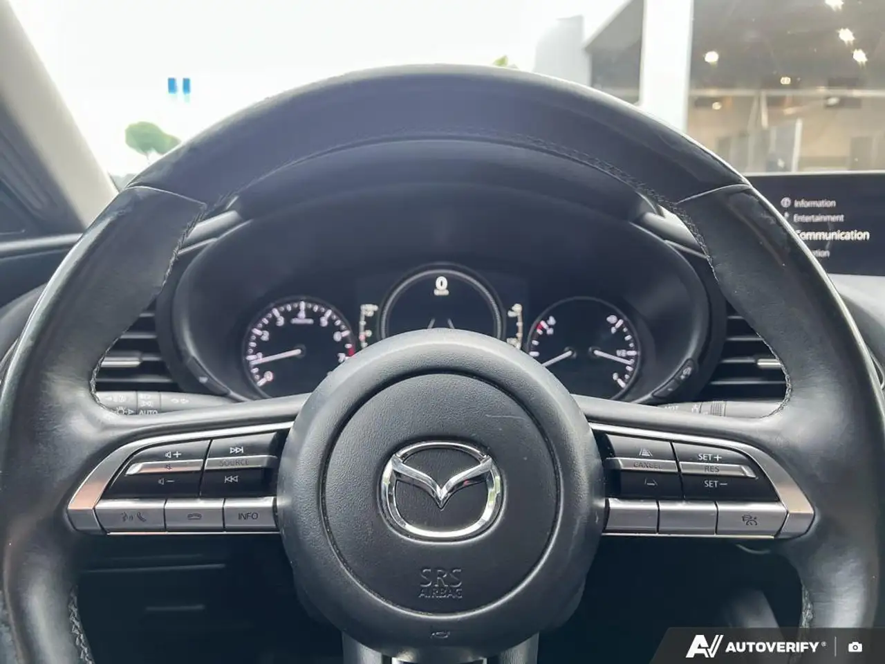 Mazda 3 снимка Mazda 3