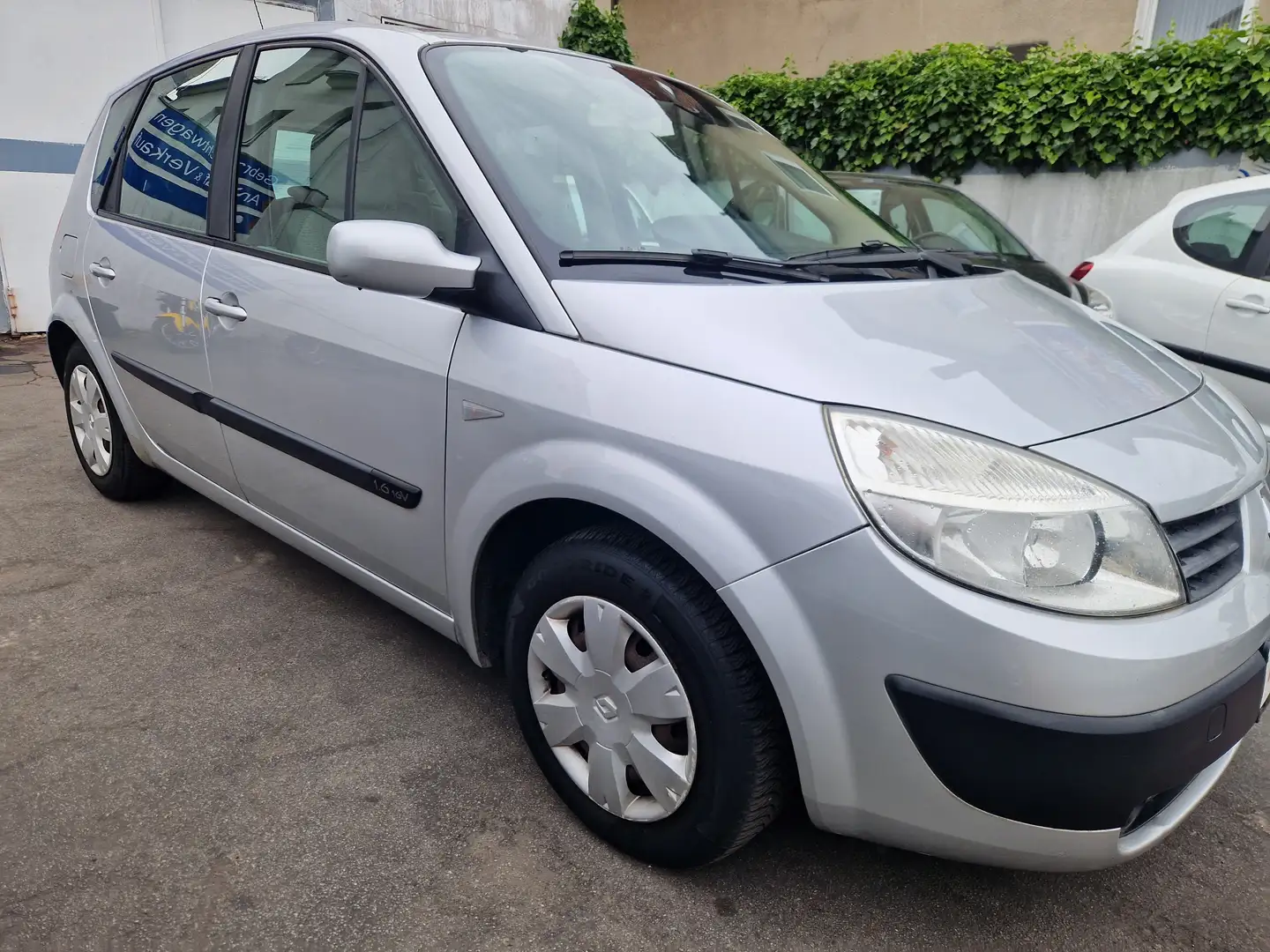 Renault Scenic Avantage Gris - 1